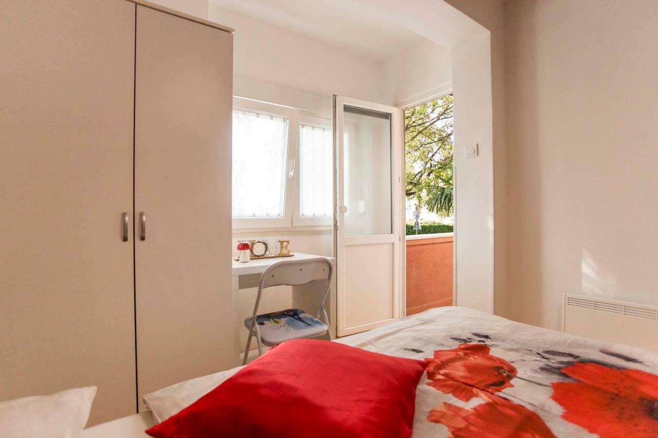 Apartman Barbara 로비니 외부 사진