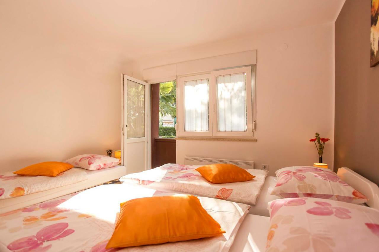 Apartman Barbara 로비니 외부 사진
